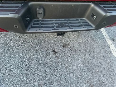 Used 2024 Nissan Frontier SL w/ Technology Package image 6