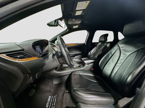 Used 2017 Lincoln MKC Select w/ Select Plus Package image 22