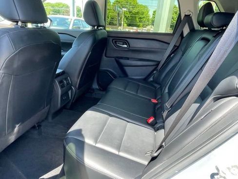 Used 2023 Nissan Rogue SV w/ SV Premium B Package AWD/4WD image 12