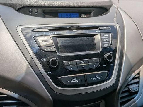 Used 2013 Hyundai Elantra GLS w/ Preferred Pkg FWD image 18