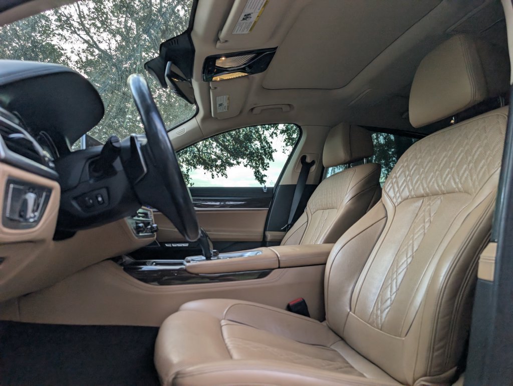 Used 2016 BMW 750i xDrive AWD/4WD image 12