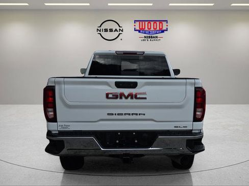 Used 2022 GMC Sierra 2500 SLE w/ SLE Value Package; AWD/4WD image 4