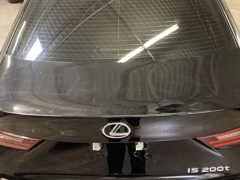 Used 2016 Lexus IS 200t RWD image 23