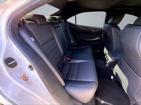 Used 2016 Lexus IS 200t RWD image 18