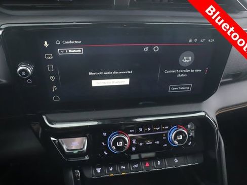 Used 2024 GMC Sierra 2500 AT4 w/ AT4 Premium Plus Package AWD/4WD image 5
