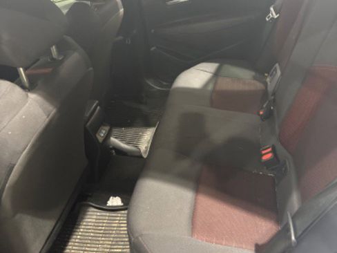 Used 2024 Toyota Corolla SE image 10