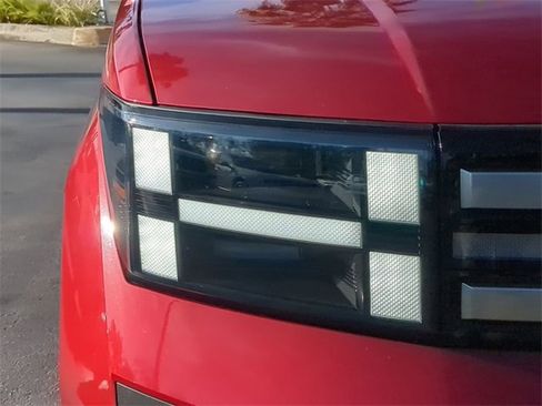 Used 2025 Hyundai Santa Fe SEL image 10