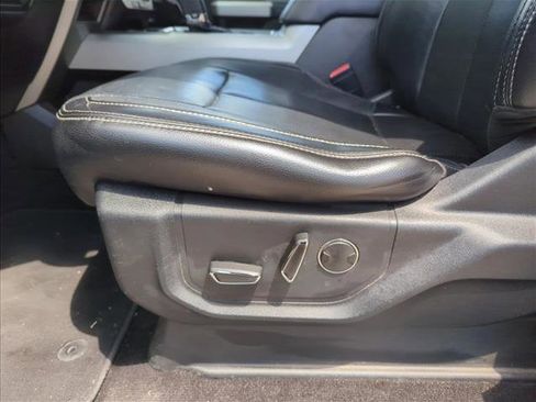 Used 2018 Ford F150 Lariat AWD/4WD image 11