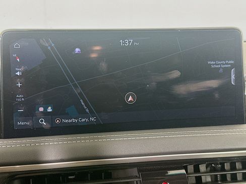 Used 2025 Genesis G70 2.5T AWD/4WD image 22