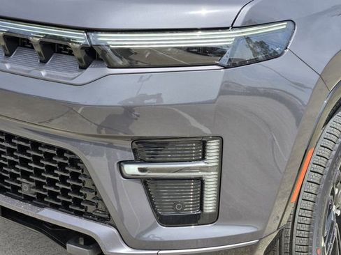 New 2026 Jeep Grand Wagoneer L Limited AWD/4WD image 6