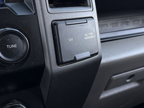 Used 2022 Ford F250 XL w/ Power Equipment Group image 20