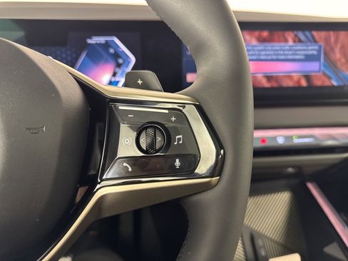 Used 2025 BMW X3 xDrive30i w/ Premium Package image 35