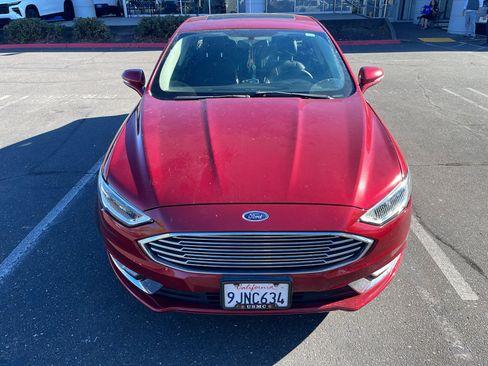 Used 2017 Ford Fusion Energi Titanium FWD image 2