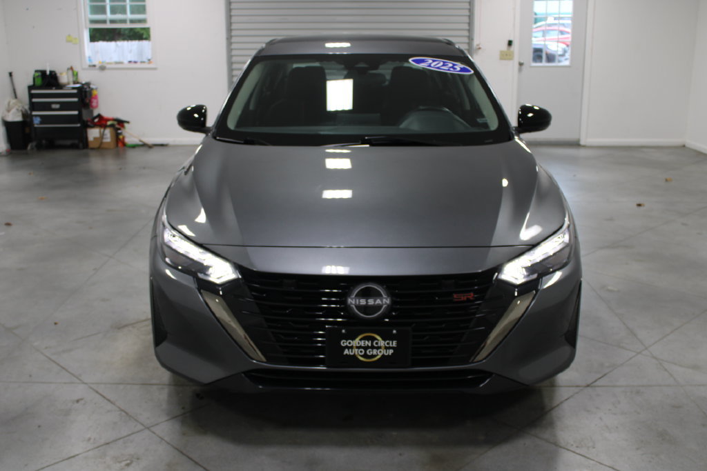 Used 2025 Nissan Sentra SR FWD image 3