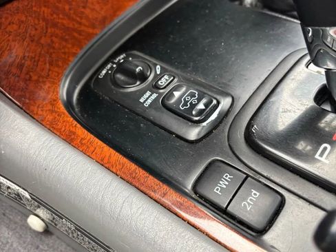 Used 2000 Lexus LX 470 4WD image 48