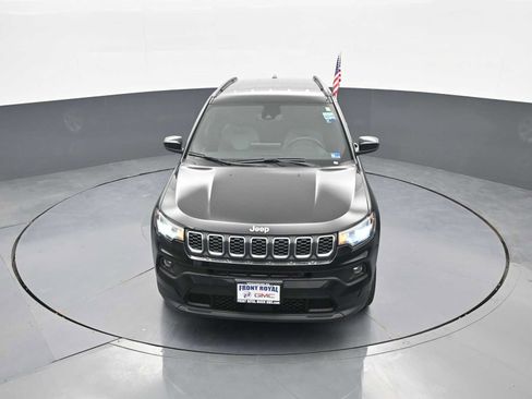 Used 2024 Jeep Compass Latitude AWD/4WD image 26