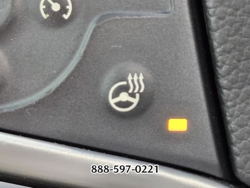 Used 2018 GMC Yukon XL SLT image 35