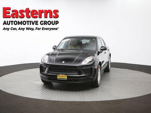 Used 2022 Porsche Macan AWD/4WD image 58