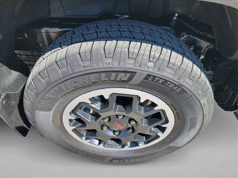 Used 2025 Toyota 4Runner TRD Off-Road image 11