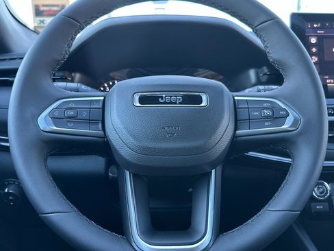 New 2026 Jeep Compass Latitude image 23