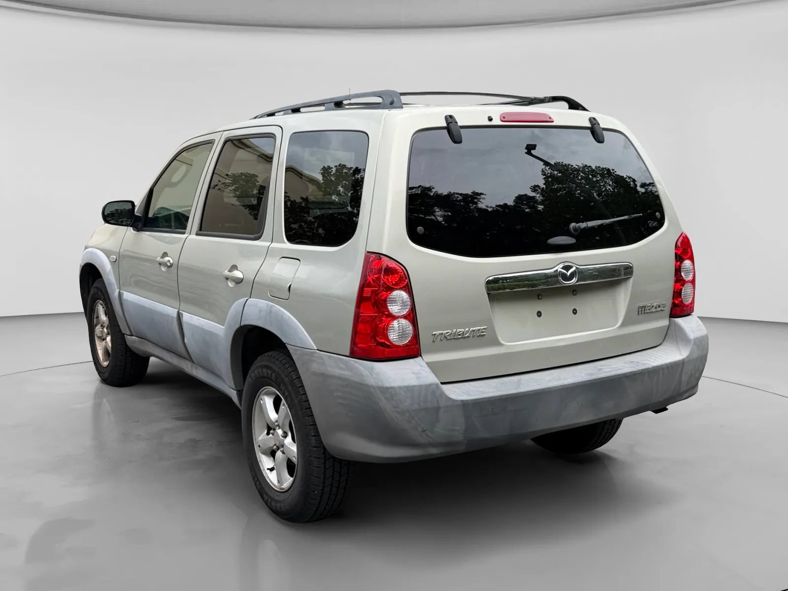 Used 2006 MAZDA Tribute I FWD image 3