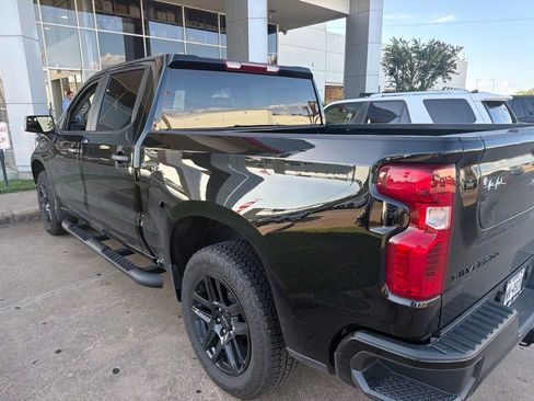 Used 2026 Chevrolet Silverado 1500 Custom w/ Turbomax Blackout Package RWD image 2