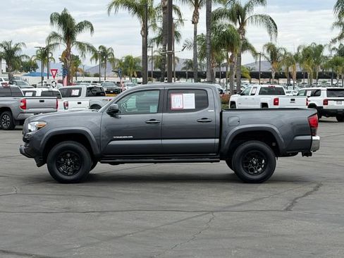 Used 2020 Toyota Tacoma SR5 RWD image 9
