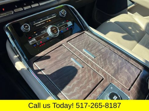 Used 2023 Lincoln Navigator Reserve AWD/4WD image 28