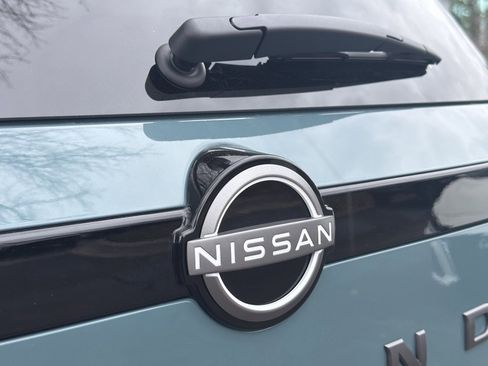 New 2026 Nissan Pathfinder Platinum image 13