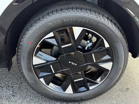 New 2026 Kia Sportage SX image 14