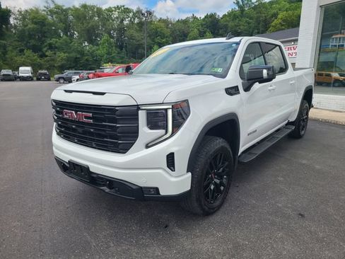Used 2024 GMC Sierra 1500 Elevation w/ Elevation Premium Package AWD/4WD image 1