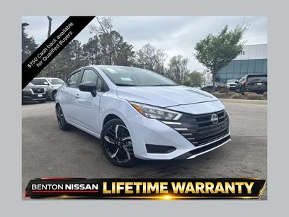 New 2025 Nissan Versa SR w/ Trunk Package