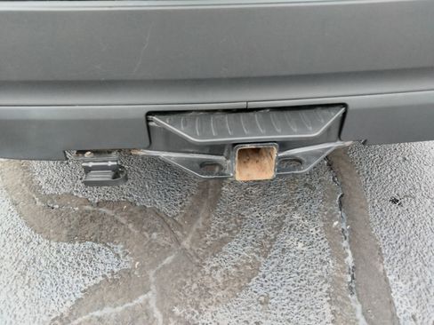 Used 2019 Toyota Highlander Limited image 12