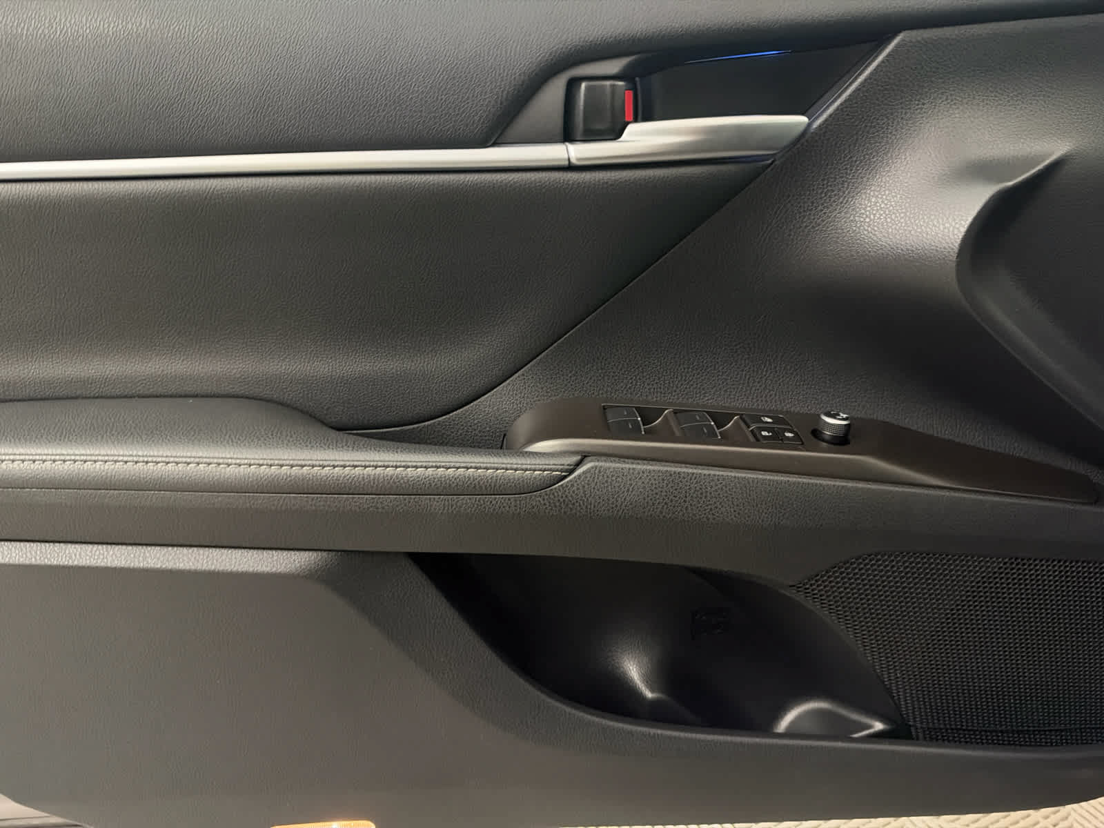 Used 2024 Toyota Camry XSE FWD image 22