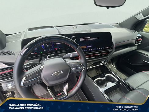 Certified 2025 Chevrolet Silverado EV RST AWD/4WD image 16