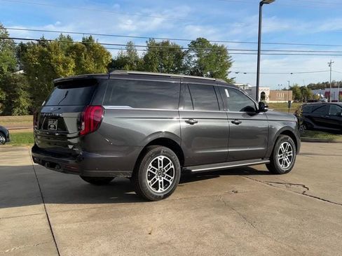 New 2025 Ford Expedition Max Active image 5