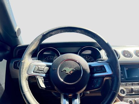 Used 2017 Ford Mustang GT w/ GT Performance Package RWD image 11