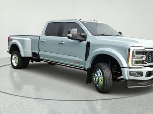 New 2026 Ford F450 Platinum w/ FX4 Off-Road Package AWD/4WD image 8