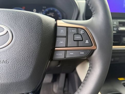Certified 2026 Toyota Grand Highlander AWD Hybrid image 19