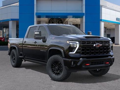 New 2026 Chevrolet Silverado 2500 ZR2 image 7