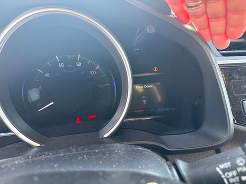 Used 2020 Honda Fit EX image 12