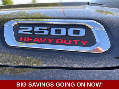 New 2026 RAM 2500 Limited AWD/4WD image 19