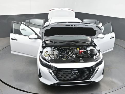 Certified 2025 Nissan Sentra S image 38