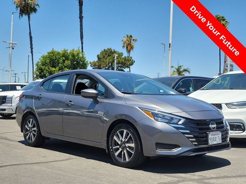 Used 2025 Nissan Versa SV w/ Trunk Package FWD image 30