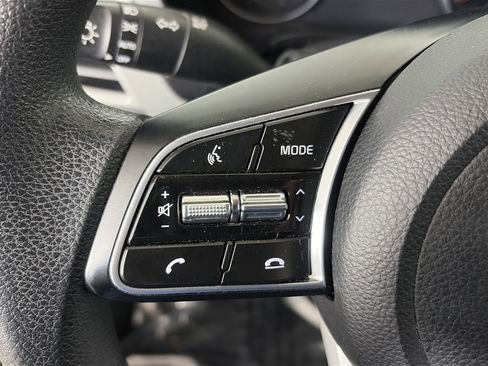 Certified 2023 Kia Seltos LX image 23