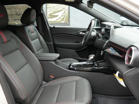 New 2026 Chevrolet Trax RS w/ Driver Confidence Package FWD image 9