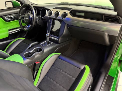 Used 2019 Ford Mustang GT RWD image 24