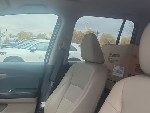 Used 2023 Honda Ridgeline RTL-E image 6