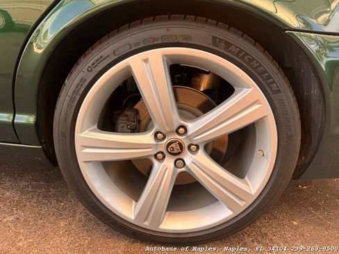 Used 2008 Jaguar XJ8 image 11