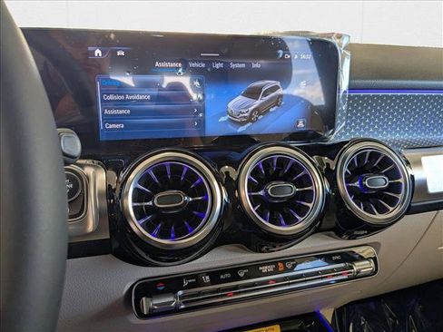 New 2026 Mercedes-Benz GLB 250 4MATIC image 12